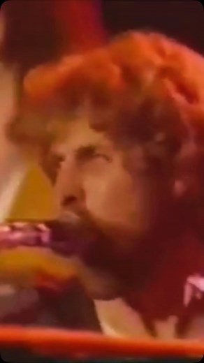 Thunder Island by Jay Ferguson “Thunder Island” is a song by American musician Jay Ferguson. It is the title track and lead single from the 1977 album of the same name. The song peaked at No. 9 on the US Billboard Hot 100 the week of April 1, 1978. The recording features #JoeWalsh on guitar. #jayferguson #thunderisland #shalaa #pop #top40 #1970smusic #popmusic #70smusic #1970s #livemusic #poprock #onehitwonder | Missmissyphilly