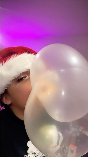 BUBBLE GUM ASMR | blowing a HUGE bubble gum popping sounds #asmr #bubblegum