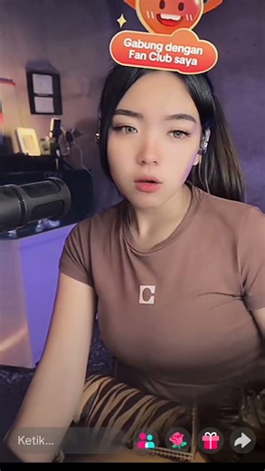 Coffee Break Bareng Awek Bandung ☕️ | Cantik & Santai Banget! #youtubeshorts