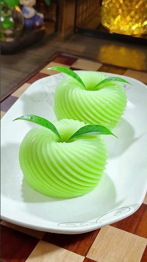 Apple mousse, a must-eat in summer, has a jelly-like texture and is refreshing and appetizing