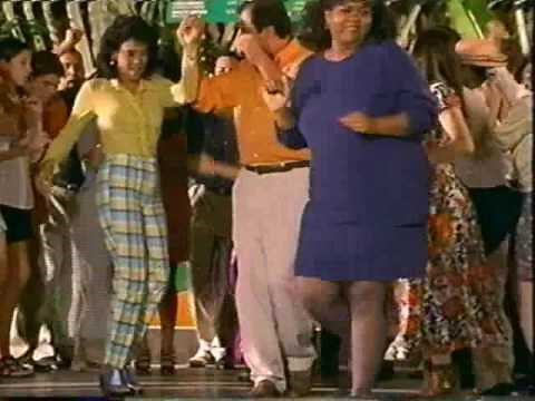 Sesame Street - Mambo I, I, I(Gloria Estefan version)
