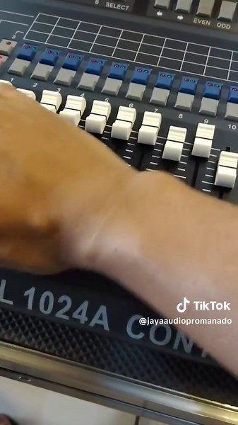 Mixer Lighting Mini Pearl 1024A Controller - Pengiriman