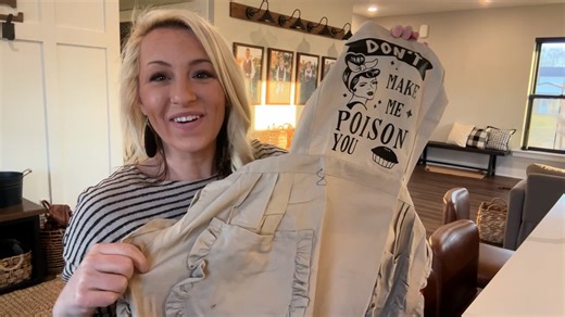 Watch Cooking Aprons for Women, Funny Kitchen Aprons with Pockets on Amazon Live