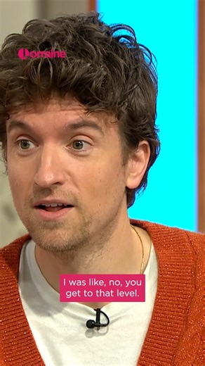 Just after his exclusive interview with Taylor Swift, Greg James spills the inside scoop on what it was really like to chat with the global pop icon. 🤩 | Lorraine