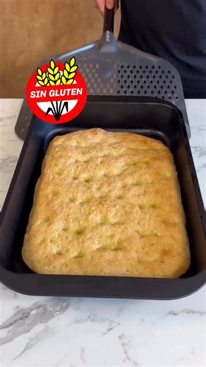 Celiaca y mama Recetas sin gluten sin tacc on Instagram: "Focaccia Sin gluten ❤️😍🍕tremendo! Nunca probé algo así 450 agua 3 gr levadura fresca 214 g almidón de maíz 190 gr harina de arroz 95 gr trigo sarraceno 7 gr goma xantica Aceite 12 gr sal @marcpizza_ gracias por esta receta 🤗 ¿Ustedes hacen? ¿Se animan a preparar? Los leo! #sintacc #singluten #focacciasingluten #pizzasingluten"