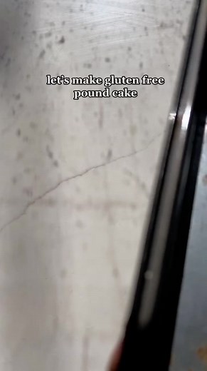 Delicious Gluten-Free & Paleo Pound Cake Recipe