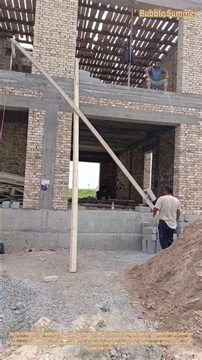 Transport assisté par la gravité : déplacer des briques à l'aide d'un système de levier incliné