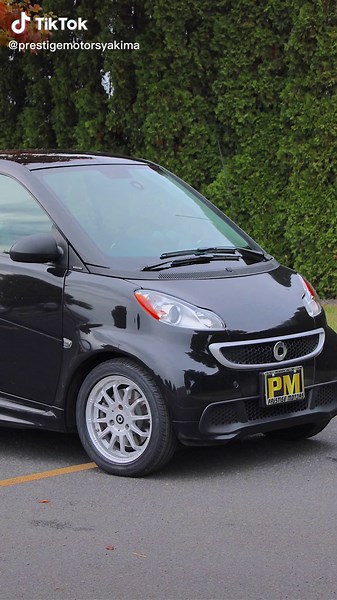 Just in—2014 SMART Fortwo Electric Drive Passion. Available now for local delivery! Send us a message for more information. #yakima #yakimavalley #usedcars #carsforsale #buyselltrade #smartcar #smart #pnwcars #cardealership #carsofinstagram #preownedcars #carsales #ridewithprestige