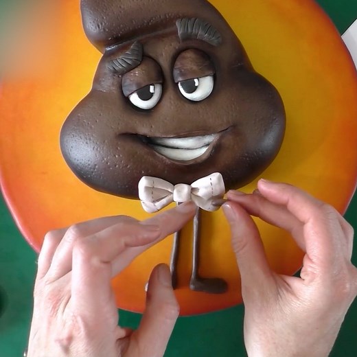 Making an Emoji Poop Cake 💩✨ | Zoe's Fancy Cakes