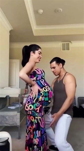 #pregnant #belly #dance #pregnantdance #pregnantbelly #bellydance #fyp #foryou #tiktok #trending #girls #pregnantgirls #viral #foryoupage