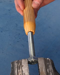 Improvising A New Cutting Tool | Hungry Panda
