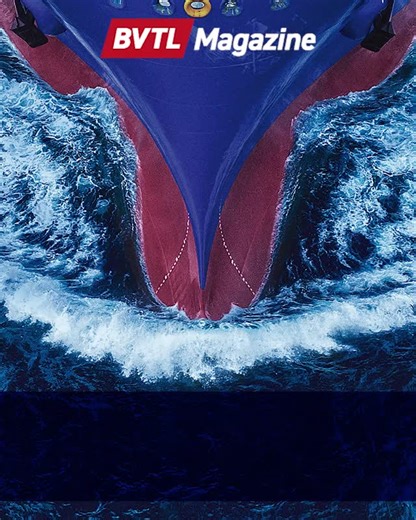 【公式】日本郵船株式会社 / NYK Line on Instagram: "日本郵船のリアルストーリーをお届けする「BVTL Magazine」注目記事！ 海運は国際輸送の主役！🌍 「海運って、世界の貿易でどれくらいの割合？」 ―そんな疑問を持ったことはありませんか？ 日本郵船調査グループ長 兼 NewsPicksプロピッカー・林光一郎が、貿易で圧倒的な存在感を誇る海運の実態をデータで徹底解説します！ ＜ポイント＞ ・海上輸送は、世界貿易の輸送量のうちなんと 86.6％！ ・日本の貿易に限れば 99.5％！🚢 ・その約8割は資源関連貨物（バルク＝鉱石や穀物、液体＝石油など） ぜひご一読ください！ 詳しくはこちら👉 https://www.nyk.com/stories/01/04/20251112.html This article is available in Japanese only. The English version will be released soon. Stay tuned! #日本郵船 #NYKLine #NYK #BVTLMagazine #海運ゼ