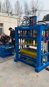 Diesel driven hydraulic pressure Vibration brick machine | Zhengzhou Ter Machinery manufacturing co., ltd.