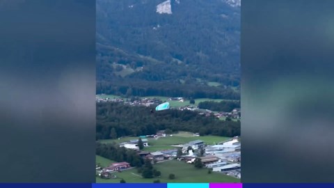 Lac de Brienz (BE): Première mondiale en parapente pour un Neuchâtelois