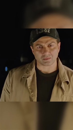 Sunny Deol's High Voltage Aura Scene: A Masterclass in Power 😈