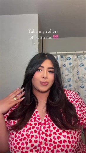 Achieve the Perfect 90s Blowout with Hair Rollers