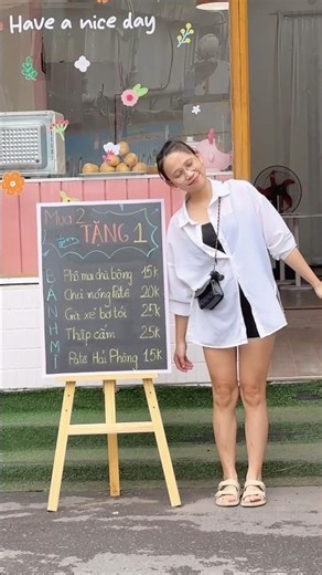 Ừ thì cũng dậy sớm đc nửa năm r =)))) #banhmi #khởinghiệp