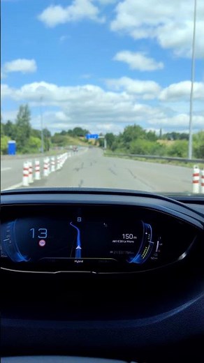 1.6 THP peage Le Mans #roadtrip #automobile #car #cars #hybrid #france #highway #autoroute #peugeot