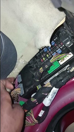 jaguar XF heardlight control module and body control module location 💯