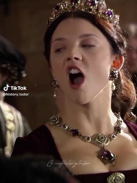 ib : @the_tud0r #historytudor #history #1500s #anneboleyn #nataliedormer