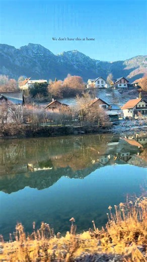 Adding this to the 'reasons to travel' folder ✍🏼 • • • #TravelTikTok #foryou #austria #scenictrainjourney #austrianalps