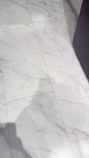 It’s becoming an addiction and a problem 🙄🍭 #nomoney #lollipop #icelolly #fyp #addiction