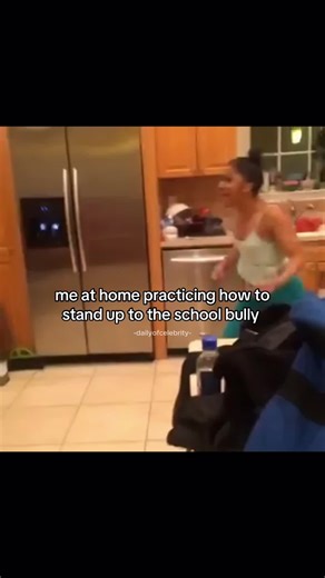 Hennessy keeps it real about when taking Cardi clothes! 😂 🏆Follow @dailyofcelebrity 4 more viral moments #dailyofcelebrity #celebrity #cardib #littlemissdramatour #hennessy