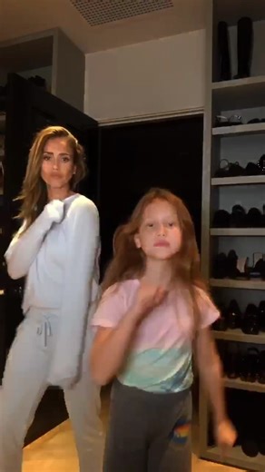 My 🦁 is savage w her loop game