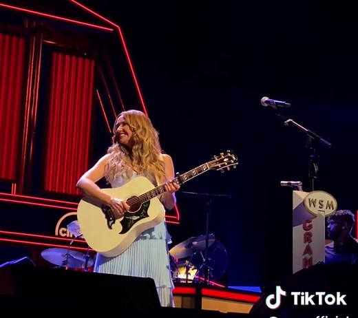 Carly Pearce Celebrates 100th Performance at Grand Ole Opry