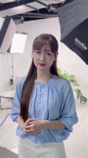 Lần đầu tiên được làm vai chính có áp lực không ? 🥹🥹🥹 Thuỷ phải làm con bé Trang, một con bé cứng đầu, tham vọng, cảm tính mà lại thiếu trải nghiệm sống. Áp lực muốn chớt luônnnn. 🥹 #dvngọcthuỷ #bướcchânvàođời #theoriginote #deumauda