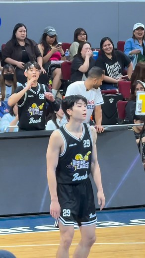 choi minho & johnny 🏀⛹🏻‍♂️🏆 #BENCHShootOfAsia #basketball #bench #NCT #Johnny #SHINee #Minho | Kc Mercado