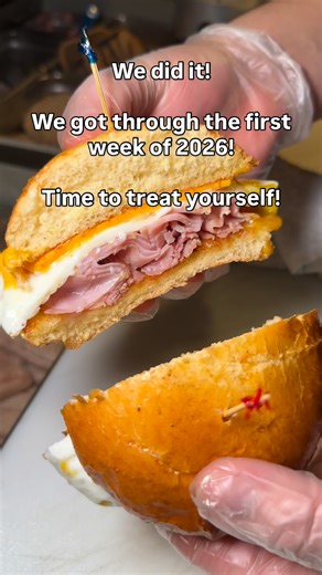 Come get breakfast at Eggworks in Las Vegas to celebrate ;) | EGG WORKS/ EGG & I