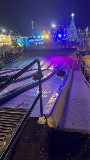 Sliding Down Big Fun Ice Slide! #sliding #snow #fun #fair