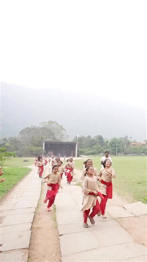 Sadhguru Shares a Few Light-hearted Moments with Samskriti Students | Sadhguru