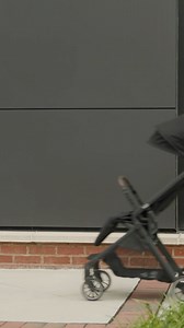 With the FastPack™ system on the Juniper™ compact stroller, you can fold, grab, and go without stopping! FastPack includes one-hand RapidFold™, a built-in carry handle, & a secure pocket that you can use even when the stroller is folded.​ Click the link to shop now and upgrade your on-the-go routine with Juniper: https://bit.ly/41maOhK #BritaxJuniper #FastPackSystem #FastPack #YourGoTo #OnTheGoStroller | Britax