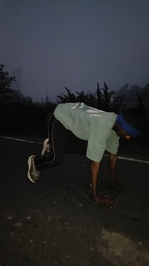 4 baje running time practice #yoga #practiceyoga