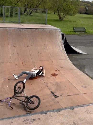 probably one off my worst flips I have ever done at my local 🫣 #fail #flip #bmx #summer