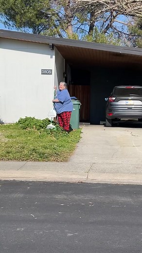 Funny Nosy Neighbor Sweeping Grass While Cops Are Outside
