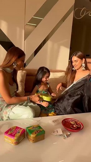 #niasharmafan #niasharma008 #niasharma00 #niasharma #niasharma90indones #niasharma0 #bollywood #daiyyadaiyya #bollywoodsong #nia_sharma