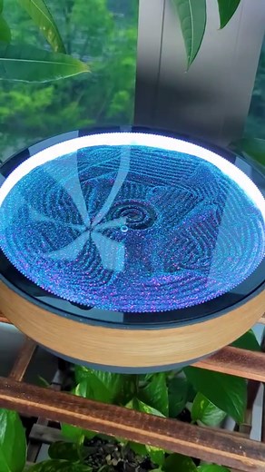 1.4M views · 60K reactions | Check out this amazing kinetic art canvas in action! 勞 Just watch as it effortlessly draws a chameleon in sand with a small ball - the perfect addition to any home décor. ✨ #art #kineticart #sandart #kineticsand #drawing #aesthetic #oasismini #relaxation #mesmerizing | Grounded Labs | Facebook