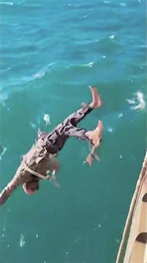 PIRATE Fails Climbing Ship! 🏴‍☠️🌊
