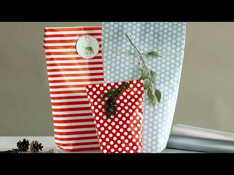 How to Wrap a Gift Without a Box: 2 Simple Methods + Tips
