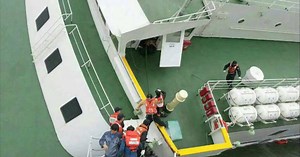South Korean ferry sinks with over 100 missing