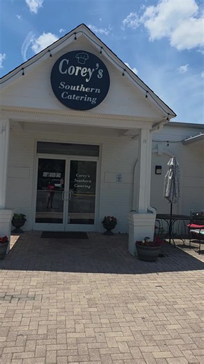 The food cooked at Corey's Southern Kitchen WILL NOT DISAPPOINT!!! Make sure you check them out when in the area! This is my 2nd trip up & it is a MUST EVERY TIME #Coreyssouthernkitchen #soulfood #goodfood #williamsburg #goodfood @KarolinaBred2022