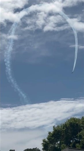 Blue Angels practicing w/comms
