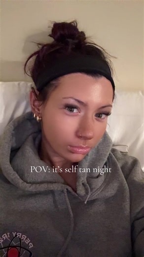 Using the best @Loving Tan 2 hour express in the shade Dark #tan #selftan #tanning #fyp