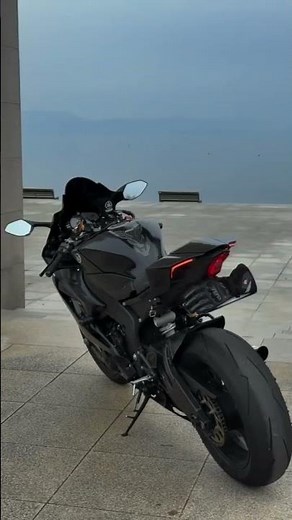 Matte Black Yamaha R6 Looks INSANE Up Close 🔥🏍️