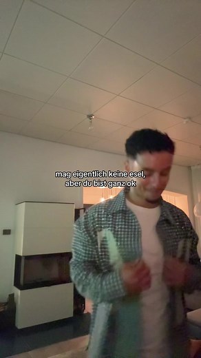 Scharfwiemelone (@official_achraf_10)’s videos with original sound - cultgrahms audios