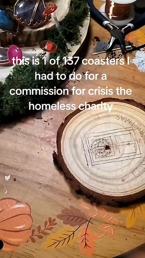 Just 1 of 137 coasters been made but think it's 140 as I got distracted and lost count 😅 76 have in loving memory in the back as well. Hand was definitely feeling over worked and unloved after it all lmao Coasters are ONLY done for special reasons or requests unless they are just random like pretty Pete and excited Steve my lovable gonks lol #coasters #charity #commission #Christmas | Unleashed Creations