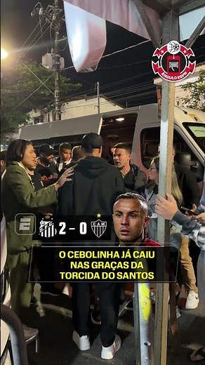 CHEGOU COM MORAL! TODO MUNDO QUER UMA FOTO COM O CEBOLINHA NO SANTOS 📷 #shorts